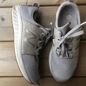 Women's 9.5 New Balance Runners Sneakers Running Shoes Fresh Foam Cruzv1 Reissue